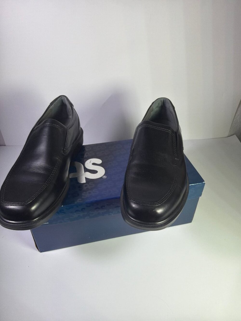 SAS Men's Black Leather Slip-On Loafers Size 11.5 W Wide New in Box